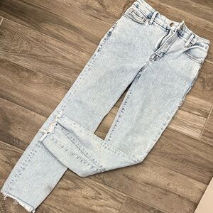 Good American Light Blue Skinny Jeans with Raw Hem